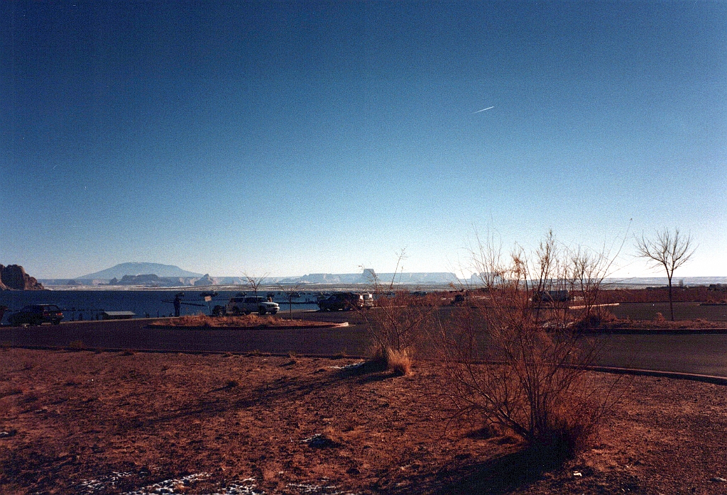 1997 - USA 20 (Lake Powell, UT - Wahweap Marina).jpg